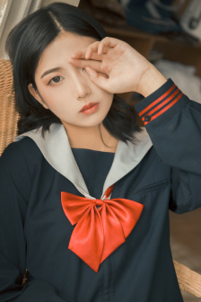 女教师课堂被学生捅死